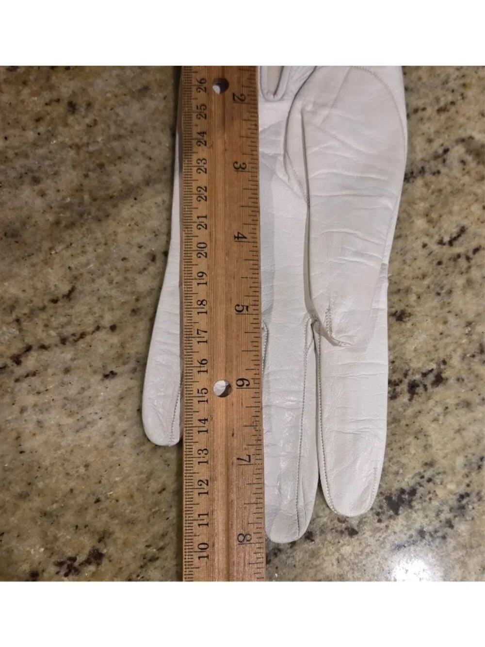 Vintage Womens Size S 6.5 Off-White Leather Silk Lined Formal Gloves Italy Saks